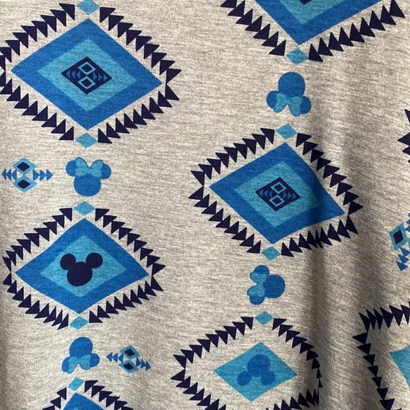LulaRoe Mickey/Minnie Hi-lo Top - Picture 4 of 5